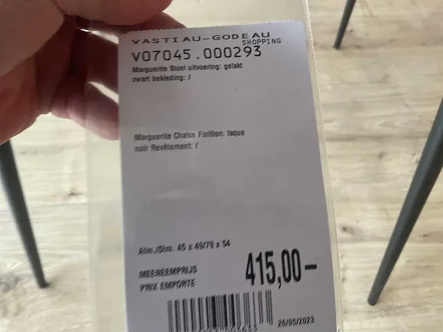 Joli marguerite eetkamertafel met stoelen - afbeelding 2 van  10