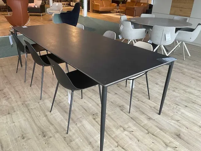 Joli marguerite eetkamertafel met stoelen - afbeelding 3 van  10