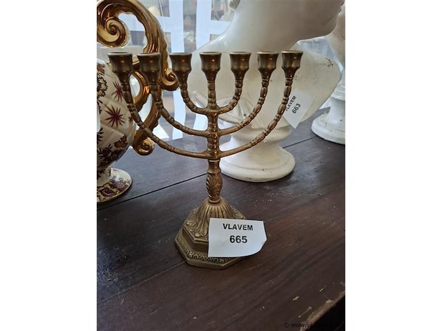 Joodse kandelaar - afbeelding 1 van  1