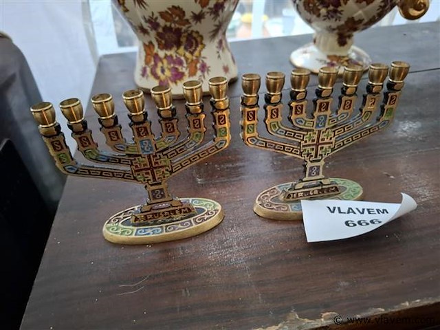 Joodse kandelaar - afbeelding 1 van  1