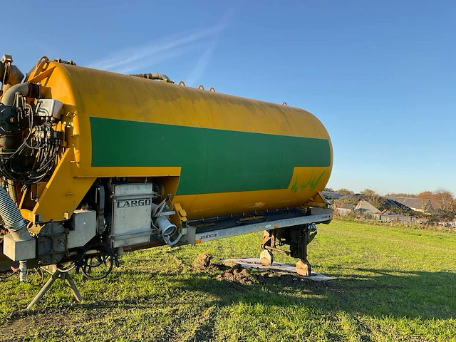 Joskin giertank met optreksysteem - afbeelding 4 van  12