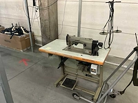 Juki 1naalds kantafsnij machine type dmn530-4 - afbeelding 1 van  6