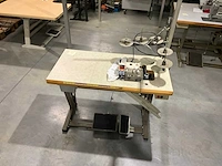 Juki 1naalds overlock machine type mo 2316 - afbeelding 2 van  5