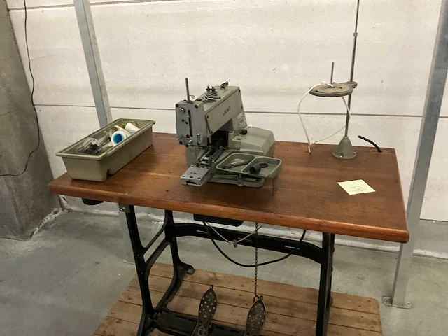 Juki knoopaanzetmachine 372 - afbeelding 2 van  5