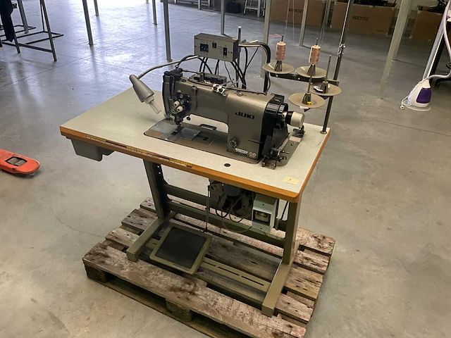 Juki lh-1162 naaimachine - afbeelding 1 van  7
