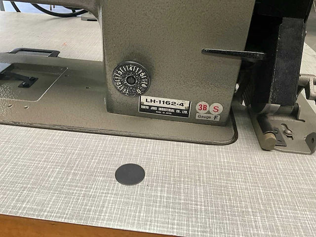 Juki lh-1162 naaimachine - afbeelding 6 van  7