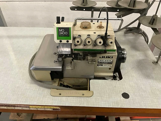 Juki overlock mo2416 - afbeelding 4 van  6