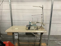 Juki overlockmachine 2402 naaimachine - afbeelding 7 van  7