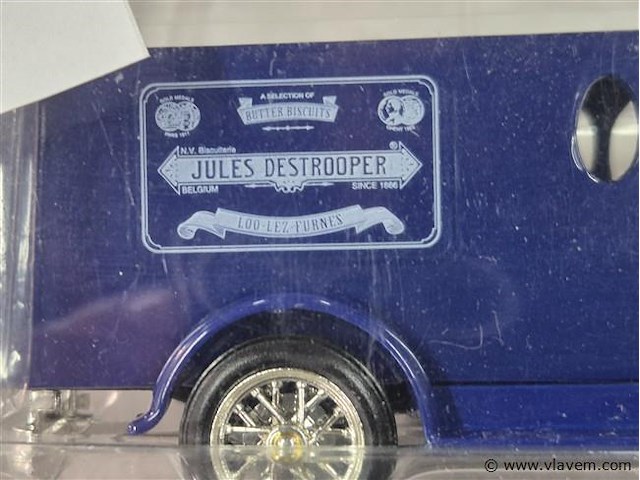 Jules destrooper - afbeelding 2 van  3