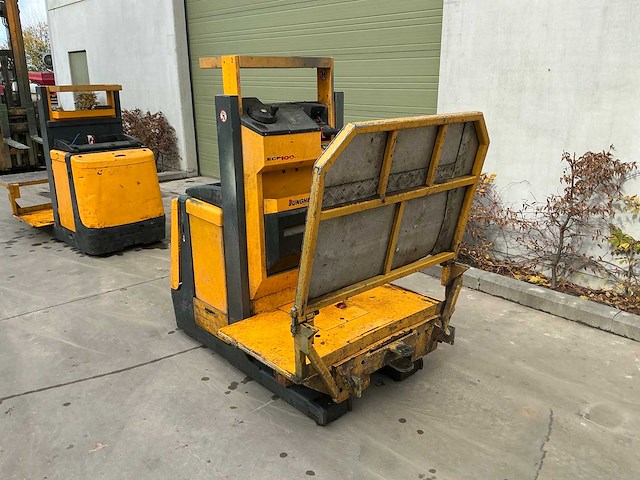 Jungheinrich ecp100-3 industriële trekker - afbeelding 2 van  8