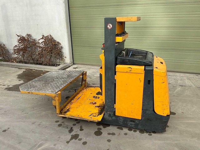 Jungheinrich ecp100-3 industriële trekker - afbeelding 1 van  7