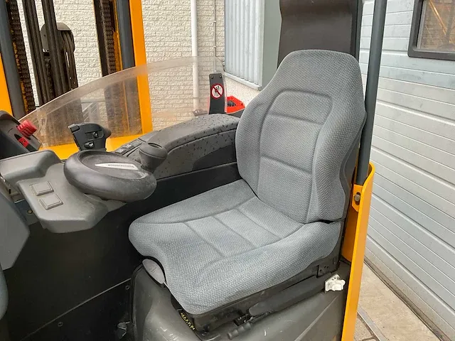 Jungheinrich etm 325 reach truck - afbeelding 9 van  9