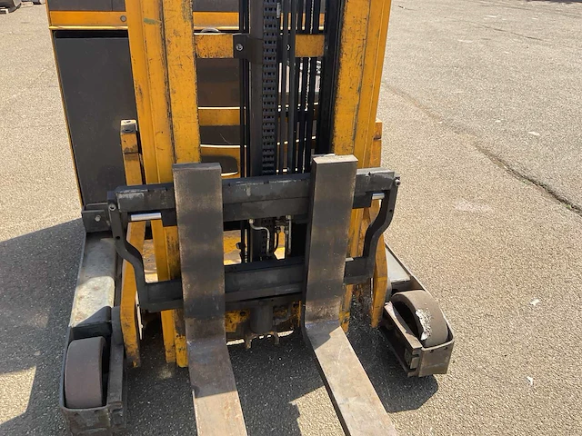 Jungheinrich etv 214 reach truck - afbeelding 4 van  15