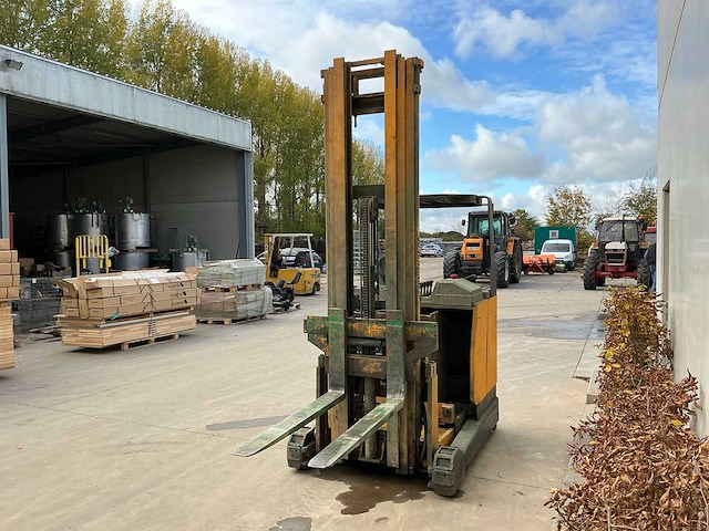 Jungheinrich etv a 13.5 reach truck - afbeelding 1 van  8