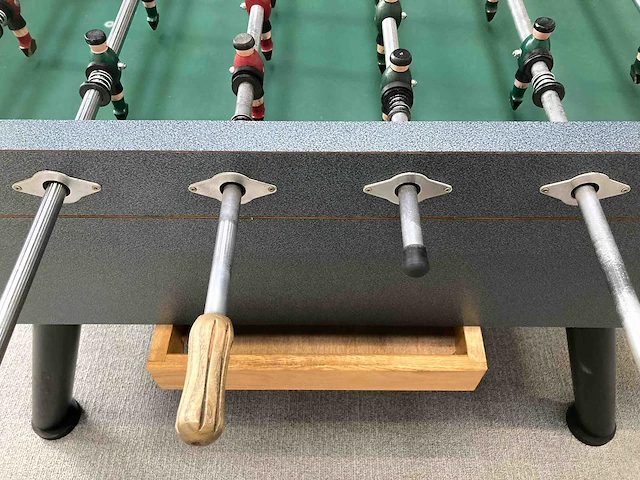 Jupiter - kickerkast - sportattractie - afbeelding 13 van  14