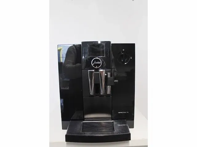 Jura - f8 -espresso-koffiemachine - afbeelding 2 van  2