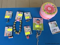 Juweeltjes + juwelendoosje - afbeelding 1 van  2