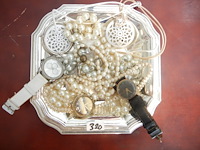 Juwelen met kistje - afbeelding 1 van  1