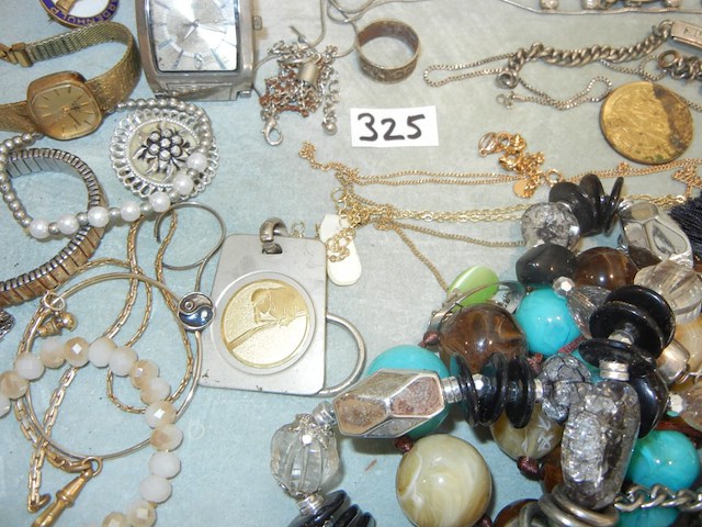 Juwelen - afbeelding 2 van  3