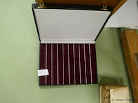 Juwelendoos voor presentatie ringen - afbeelding 1 van  1