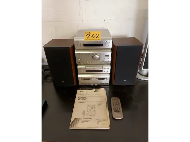 Jvc stereoketen met afstandsbediening - afbeelding 1 van  4