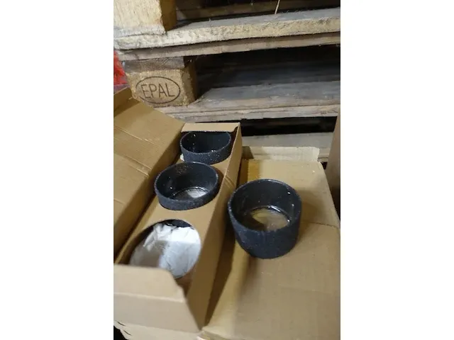 Kaarshouder en potjes met diverse kaarsen - afbeelding 7 van  8