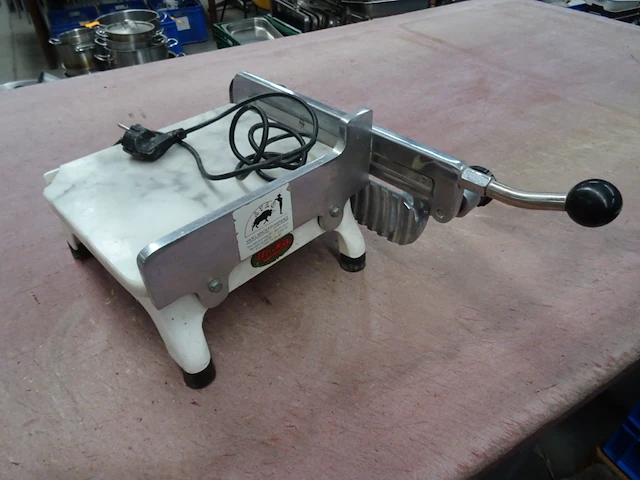Kaassnijmachine urika - afbeelding 2 van  5