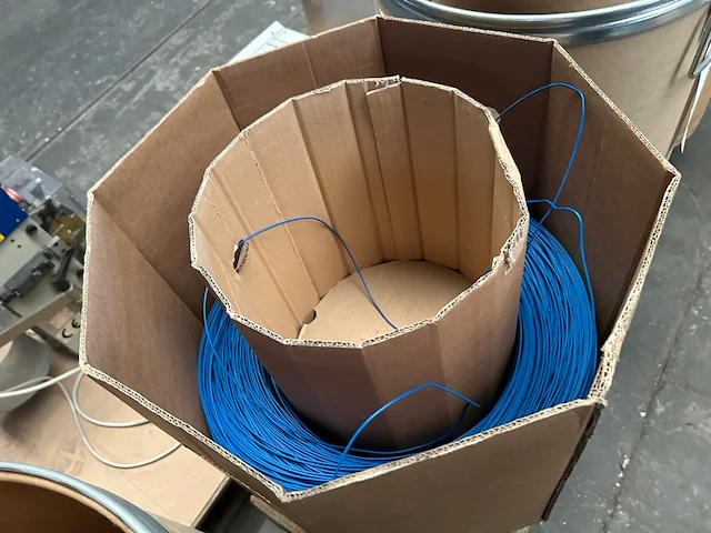 Kabel in ton, diverse - afbeelding 1 van  6