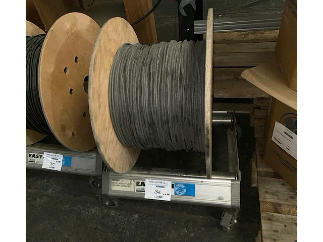 Kabel op afrolkar - afbeelding 1 van  5
