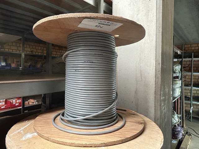 Kabel op rol ong 60 m - afbeelding 1 van  3