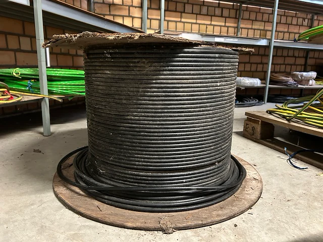 Kabel op rol - afbeelding 1 van  3