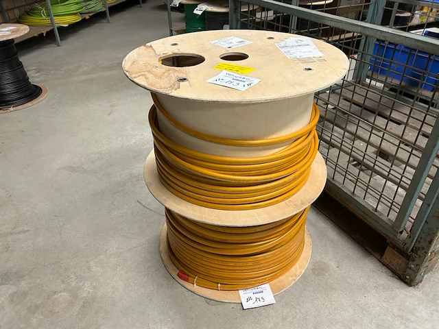 Kabel op rol - afbeelding 1 van  4
