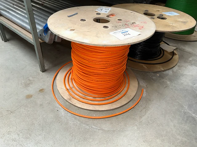 Kabel op rol - afbeelding 1 van  4