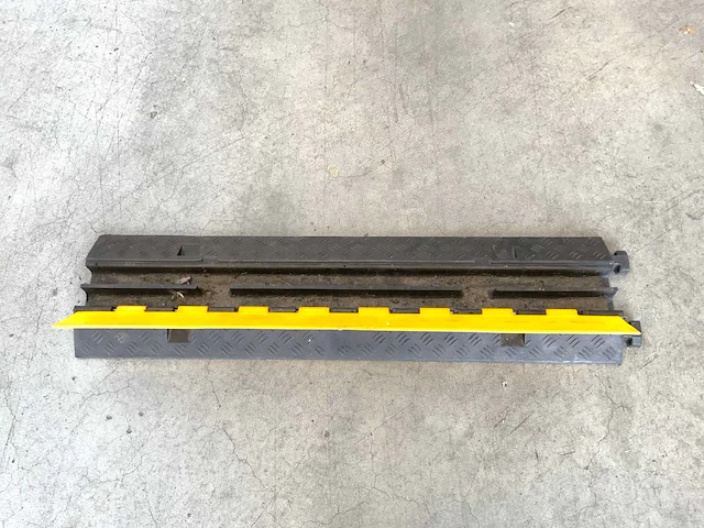 Kabelbrug met klep en 2 kanalen 1000x250x45mm (10x) - afbeelding 4 van  7