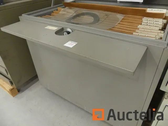 Kabinet met plannen - afbeelding 1 van  5