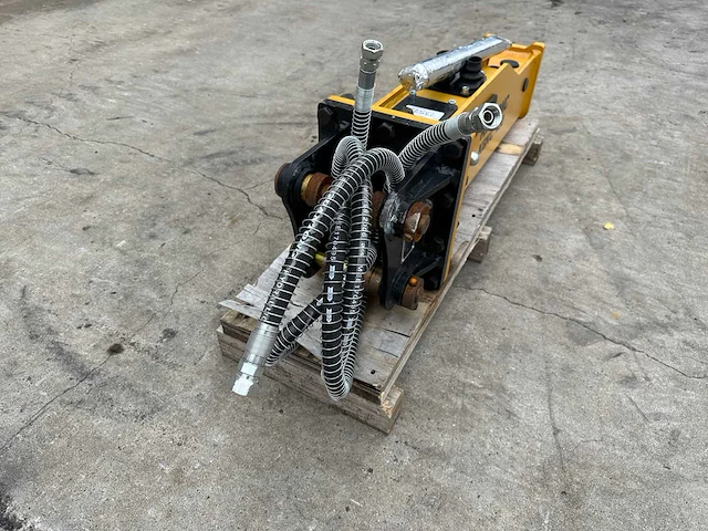 Kabonc - 2025 - kbkc45 - hydraulische hamer - kabonc - kbkc45 - afbeelding 4 van  10