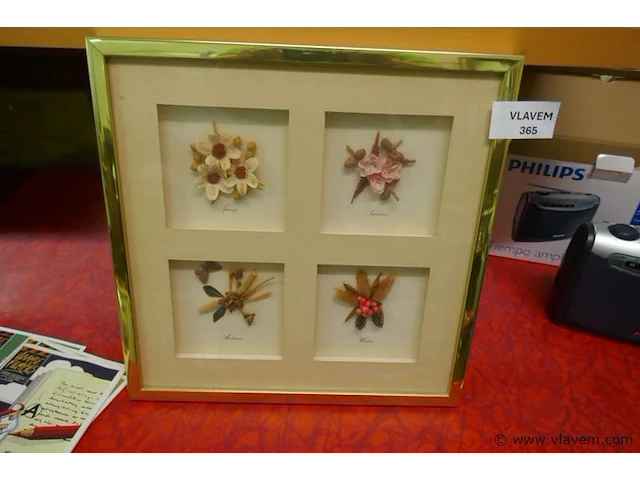 Kader met gedroogde bloemen - afbeelding 1 van  1
