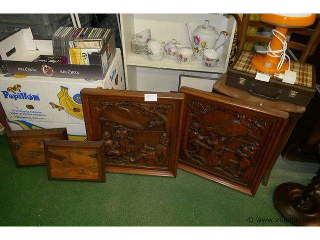 Kaders in gesneden hout - afbeelding 1 van  3