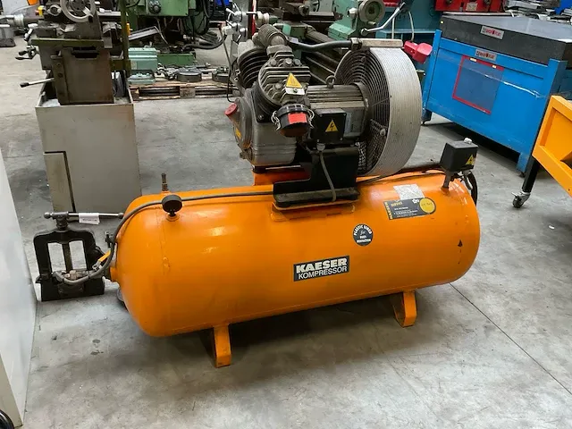 Kaeser epc 840-250 luchtcompressor - afbeelding 1 van  4