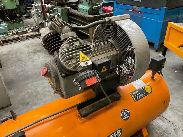 Kaeser epc 840-250 luchtcompressor - afbeelding 4 van  4