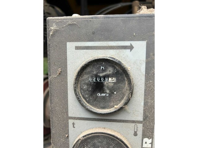 Kaeser m42 schroefcompressor op aanhangwagen - inclusief sapi straalketel - afbeelding 6 van  10