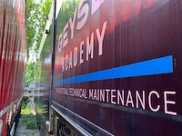 Kaiser roadshow trailer - afbeelding 15 van  28