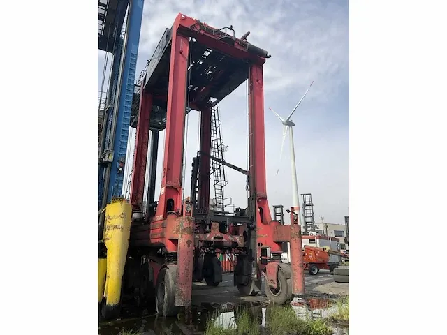 Kalmar - esc350 - straddle carrier - 2007 - afbeelding 24 van  28