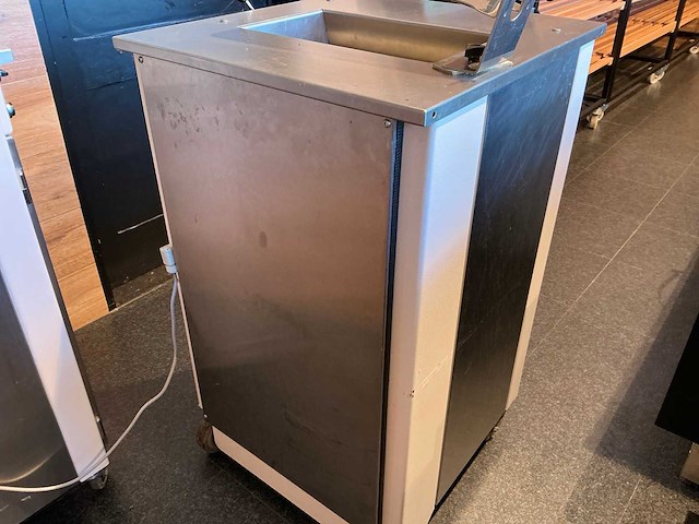 Kalmeijer kbe 9mm broodsnijmachine - afbeelding 5 van  7