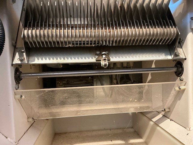Kalmeijer kbe 9mm broodsnijmachine - afbeelding 7 van  7