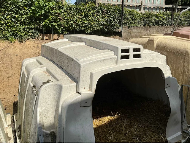 Kalverkennel andere landbouwmachines - afbeelding 6 van  8
