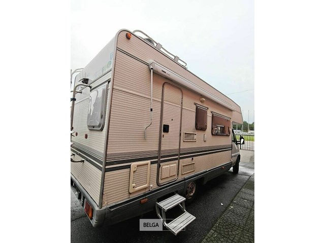 Kampeer auto fiat - afbeelding 9 van  69