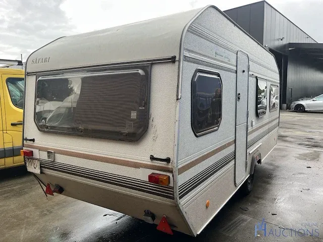 Kampeeraanhangwagen ci wilk - afbeelding 2 van  8
