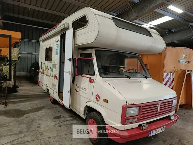 Kampeerauto peugeot - afbeelding 5 van  23