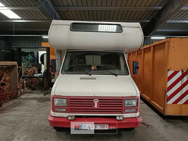 Kampeerauto peugeot - afbeelding 12 van  23
